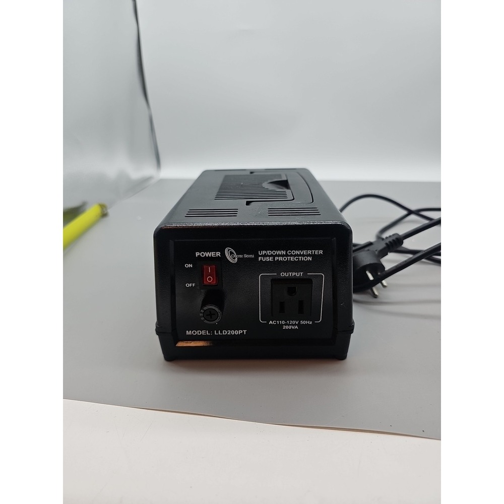 Oscar-sami Step Up/Down Voltage Transformer Converter - AC 110/120 V - LLD200PT